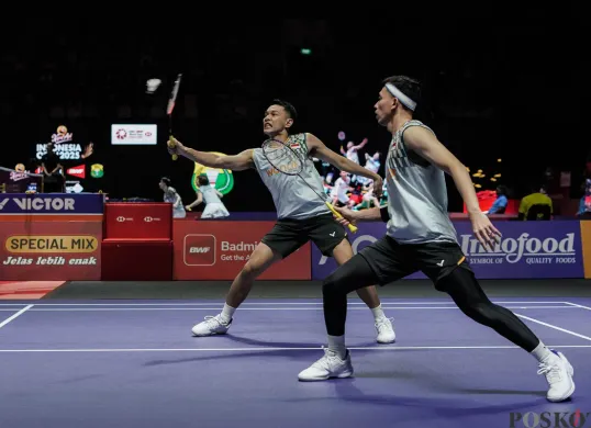 Fajar & Rian Melaju ke Babak 16 Besar Indonesia Open
