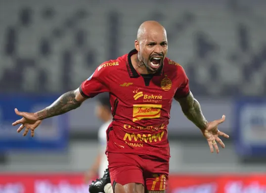 Persija Jakarta telah mengumumkan bahwa striker andalannya, Gustavo Almeida akan bertahan hingga dua musim ke depan dengan opsi perpanjangan satu tahun. (Sumber: Persija)