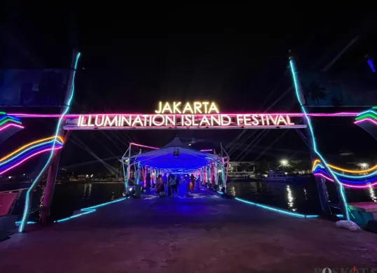 Jakarta Ilumination Island Festival, di Pulau Pramuka, Kepulauan Seribu. (Sumber: Poskota/M. Tegar Jihad)