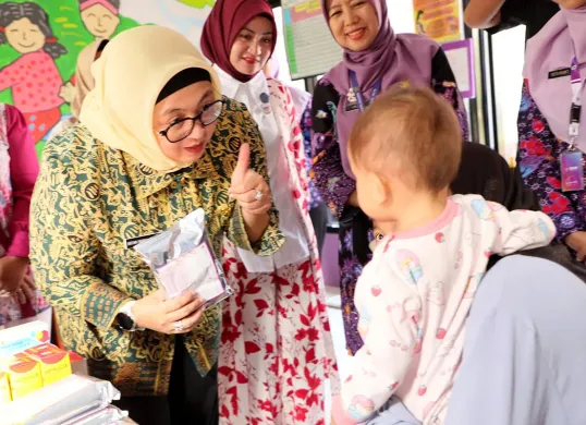 Pemkab Tangerang gelar aksi grebek posyandu di Posyandu Gurame di Desa Caringin, Kecamatan Cisoka, dalam rangka menurunkan angka stunting. (Sumber: Setda Kabupaten Tangerang)
