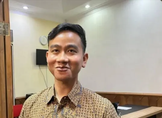 Akun Instagram Wapres Gibran Rakabuming Raka ketahuan follow akun promosi judi online, setwapres langsung klarifikasi. (Sumber: polri.go.id)