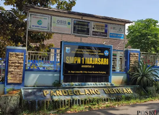 Gedung SMPN 1 Majasari, Kecamatan Majasari, Kabupaten Pandeglang. (Sumber: Poskota/Samsul Fatoni)