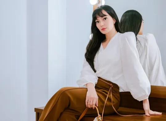 Viral Video Terbaru Asmirandah Ketika Temani Jonas Rivanno, Netizen: Kelihatan Tua! (Sumber: Instagram/asmirandah89)