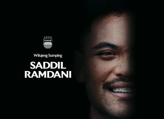 Persib Bandung secara resmi mengumumkan Saddil Ramdani sebagai pemain baru untuk Liga 1 musim 2025/2026. Pengumuman unik pakai videotron. (Sumber: Persib)