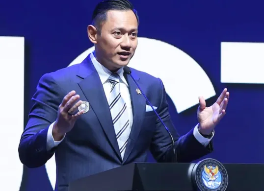 Potret Menteri Koordinator Bidang Infrastruktur dan Pembangunan Kewilayahan, Agus Harimurti Yudhoyono (AHY) saat membuka acara International Conference on Infrastructure (ICI). (Sumber: Instagram/agusyudhoyono)