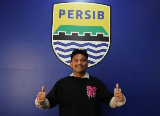 Saddil Ramdani resmi menjadi rekrutan anyar Persib Bandung. (Sumber: persib.co.id)