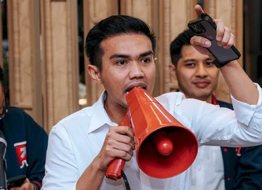 Pangeran Mangkubumi Angkat Suara soal Wacana Pemakzulan Gibran: Siapa Sosok di Balik Dukungan Ini? (Sumber: Instagram/@pangeranmns)