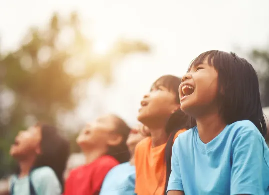 llustrasi. Menjaga kesehatan mental anak. (Sumber: Freepik/jcomp)