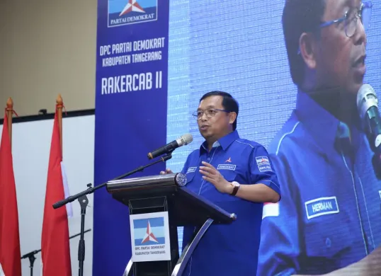 Sekretaris Jenderal DPP Partai Demokrat, H. Herman Khaeron, membuka Rakercab II DPC Partai Demokrat Kabupaten Tangerang di Hotel kawasan Curug, kemarin. (Sumber: Dok. DPC Demokrat Kabupaten Tangerang)