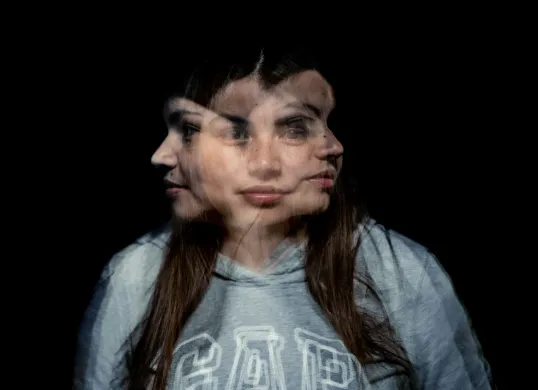 Ilustrasi-Apa Itu Bipolar dan Bagaimana Fasenya? Simak Penjelasannya di Sini (Sumber: Unsplash/Mark Farías)