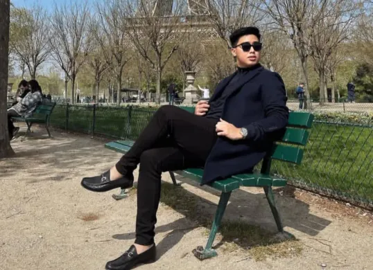 Pekerjaan Timothy Ronald hingga bisa menghasilkan uang milyaran jadi sorotan netizen. (Sumber: Instagram/@Timothyronaldd)