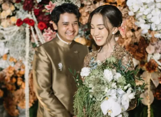 Potret acara lamaran Arbani Yasiz dan Raissa Ramadhani. (Sumber: Instagram/@arbaniyasiz)