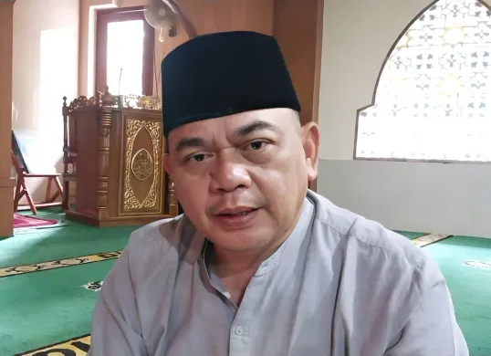 Sekretaris Dinas Pendidikan Kota Bekasi, Warsim Suryana mengatakan pihaknya telah resmi menyegel Sekolah Al Kareem Islamic School yang berlokasi di Bekasi Utara.(Poskota/Nurpini Aulia Rapika)