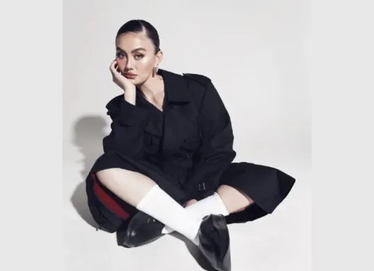 Agnez Mo resmi tampil di Reacher Season 4! Intip perannya sebagai Lila Hoth, kolaborasi dengan Alan Ritchson, dan kejutan cameo Joe Biden di balik layar. (Sumber: Instagram/@agnezmo)
