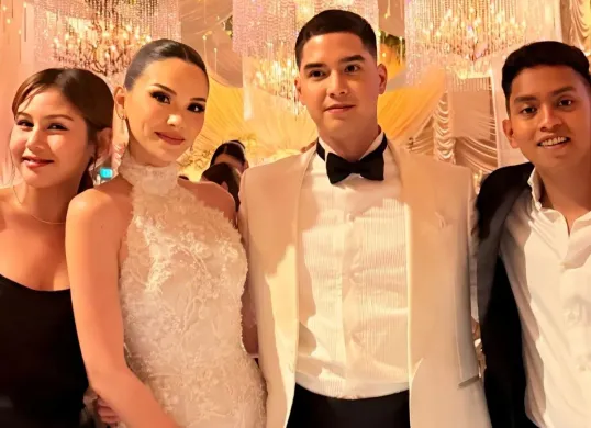 Vanesha Prescilla dengan Zharfan Rahmadi di pernikahan Al Ghazali dan Alyssa Daguise. (Sumber: TikTok/@vnsashaa)