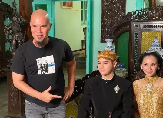 Ahmad Dhani ungkap sempat enggan hadiri acara Intimate Wedding Al Ghazali dan Alyssa Daguise, apakah karena acara Maia Estianty? (Sumber: Instagram)