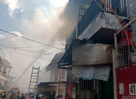 Kebakaran tempat laundry di kawasan Koja, Jakarta Utara, Senin, 23 Juni 2025. (Sumber: Damkar Jakarta Utara)