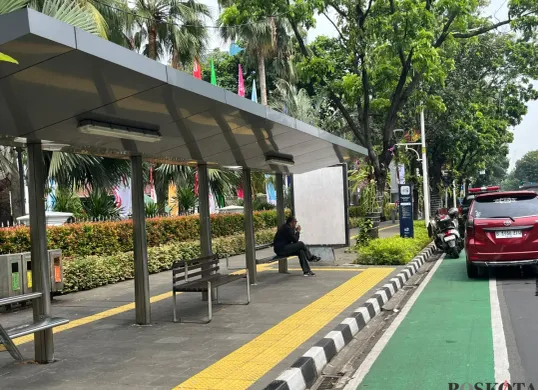 Diskominfotik DKI akan menambah dua CCTV di kawasan Balai Kota Jakarta usai kasus aksi jambret terhadap jurnalis, sebagai langkah penguatan pengawasan dan keamanan publik. (Sumber: Poskota/M. Tegar Jihad)