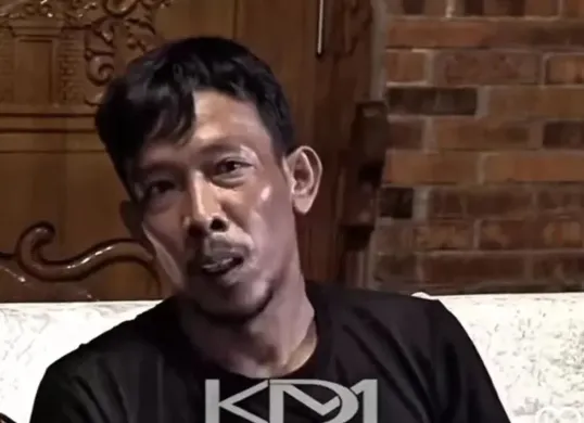 Identitas pria yang menyiram Gubernur Dedi Mulyadi dalam acara 'Nganjang ka Warga' di Bekasi. (Sumber: Instagram Dedi Mulyadi)