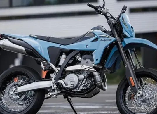 Suzuki DR-Z4SM, supermoto yang cocok buat sunmori. (Sumber: Suzuki)