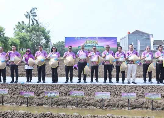 Kejaksaan Agung Inisiasi Wujudkan Kemandirian Pangan dari Program Jaga Desa Lewat MoU Pemkab Tangerang (Sumber: Dok. Pemkab Tangerang)