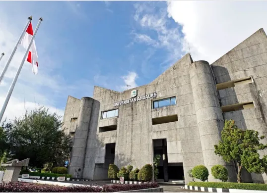 Potrer Universitas Andalas. (Sumber: www.unand.ac.id)