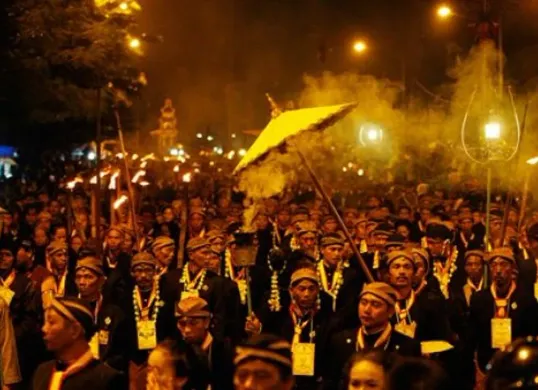 Mitos malam 1 Suro (Sumber: Pinterest)