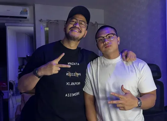 Muhammad Jannah alias Bigmo bersama dengan Pandji Pragiwaksono. (Sumber: Instagram/@bikmoskyy)