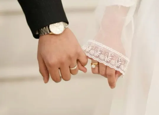 Viral klarifikasi Nurdiana pengantin yang mengaku gadis tapi ternyata sudah tiga kali menikah (Sumber: Pinterest/Melos)
