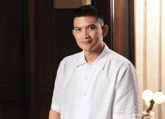 Ayah dari aktor sinetron ternama Rezky Aditya, Triyogo Drajatmoko viral karena kasus dugaan penelantaran anak. (Sumber: Instagram/@thereal_rezkyadhitya)
