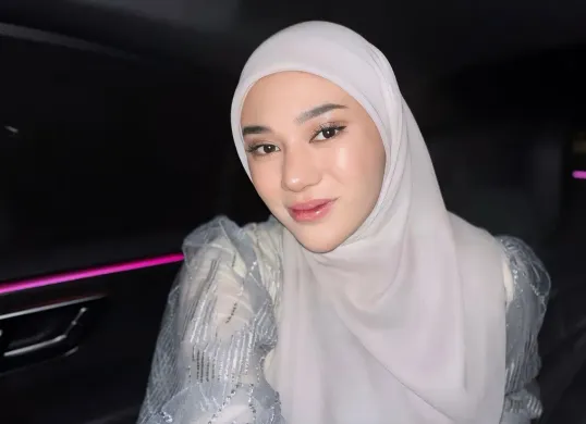 Selebgram asal Medan, Clara Shinta yang mengganti nama menjadi Amira Aulia. (Sumber: Instagram/@clarashintareal)