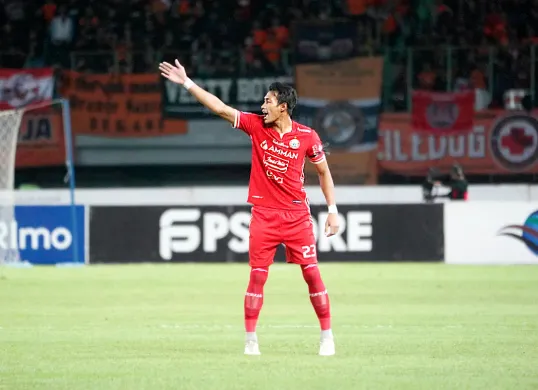 Potret pemain Persija, Hansamu Yama yang resmi memperpanjang kontrak bersama Macan Kemayoran untuk kompetisi Liga 1 musim 2025-2026. (Sumber: Persija)