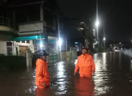 Banjir yang melanda Kabupaten Tangerang, Provinsi Banten akibat hujan yang turun cukup deras sejak semalam membuat hari ini, Selasa4 Maret 2025 merendam ribuan rumah. (Sumber: Dok BPBD Tangerang Selatan)