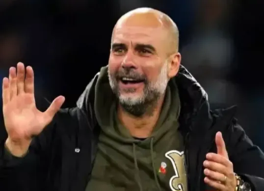 Keluhan Pep Guardiola mengenai bola yang digunakan oleh FA Jajang Piala FA kurang baik bagi para pemain. (Sumber: X/ Fabrizio Romano)