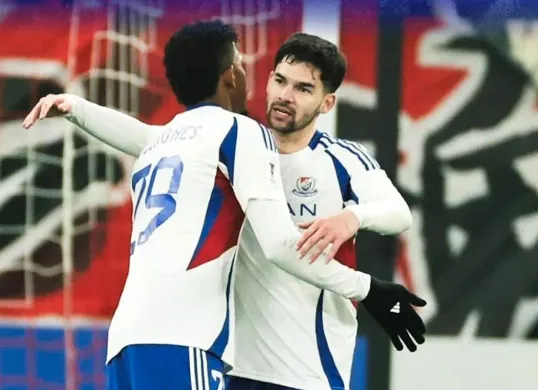 Pemain Timnas Indonesia, Sandy Walsh berpeluang dimainkan saat Yokohama Marinos menghadapi Shanghai Port di AFC Champions League Elite. (Sumber: Instagram @yokohamaf.marinos)