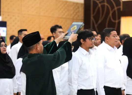 Pengangkatan CPNS dan PPPK 2024 diundur, apakah bakal menerima gaji dan THR 2025? (Sumber: setneg.go.id)