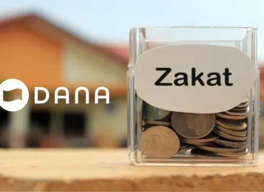 Cara bayar zakat fitrah melalui dompet elektronik DANA. (Sumber: Poskota/Syania Nurul Lita Baikuni)