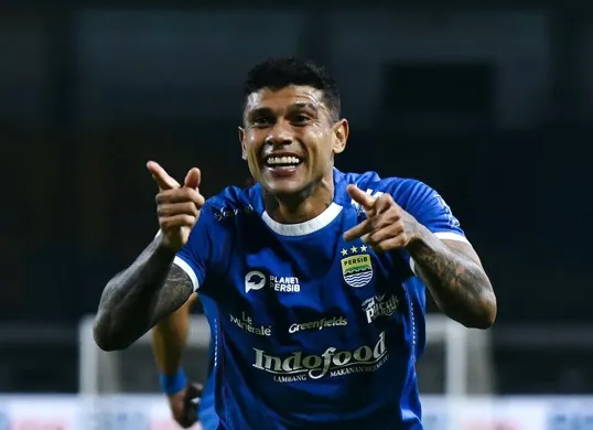 Ciro Alves berpotensi hengkang dari Persib jika kontraknya tak segera diperbaharui. (Sumber: X @persib)