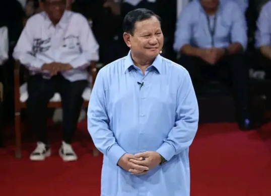 Presiden Prabowo Subianto menandatangani PP Nomor 11 Tahun 2025, memberikan THR dan Gaji ke-13 untuk 9,4 juta aparatur negara. (Sumber: Pinterest)