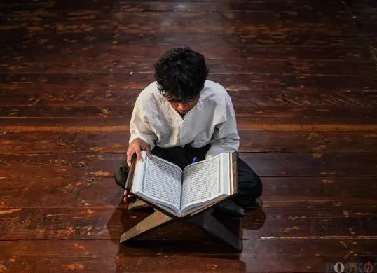 Keistimewaan membaca Surat Al-Kahfi pada hari Jumat. (Sumber: Poskoata/ Bilal Nugraha Ginanjar)