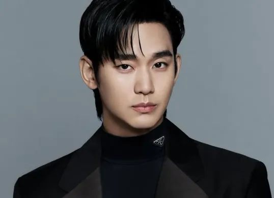 Agensi Kim Soo Hyun minta bertemu dengan Ibu Kim Sae Ron. (Sumber: instagram/soohyun_k216)