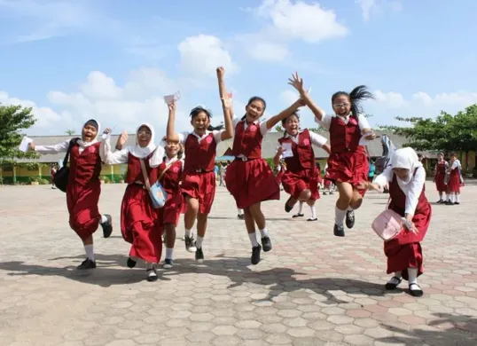 Libur sekolah idul fitri akan berlangsung sekitar 20 hari. (Sumber: Pinterest)