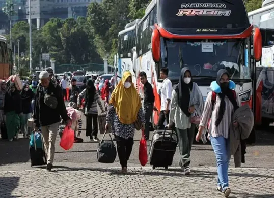 Bagi Anda yang ingin ikut mudik gratis 2025 bisa mengikuti program dari Kementerian Perhubungan (Kemenhub). (Sumber: Pinterest/@jaya)