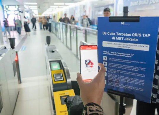 Aplikasi JakOne Mobile dari Bank DKI mulai terapkan QRIS Tap. (Sumber: Dok. Bank DKI)