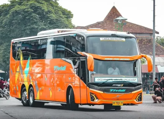 Cara beli tiket bus secara online. (Sumber: Pinterest : @jsph)