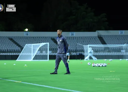 Patrick Kluivert berambisi mengakhiri penantian panjang Timnas Indonesia yang tak pernah menang atas Australia selama 44 tahun. (Sumber: X @TimnasIndonesia)