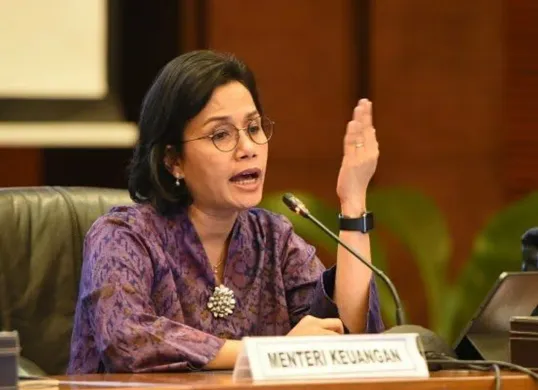 Menteri Keuangan Sri Mulyani Indrawati saat konferensi pers menegaskan pentingnya BUMN menjaga kepercayaan publik. (Sumber: Pinterest)