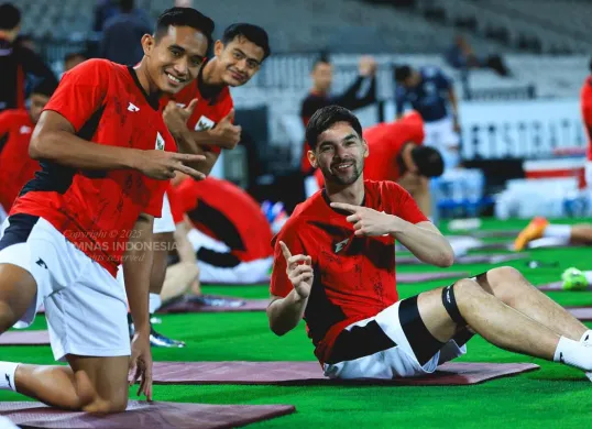 Para pemain Timnas Indonesia dalam latihan perdana di Stadion Netstrat Jubilee, Sydney, Australia, Selasa 18 Mare 2025. (Sumber: PSSI)