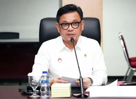 Gubernur Lembaga Ketahanan Nasional (Lemhannas), Ace Hasan Syadzily kritik keras Dedi Mulyadi mengenai kebijakan mengirimkan siswa nakal ke Barak MIliter. (Sumber: Capture Instagram Ace Hasan)