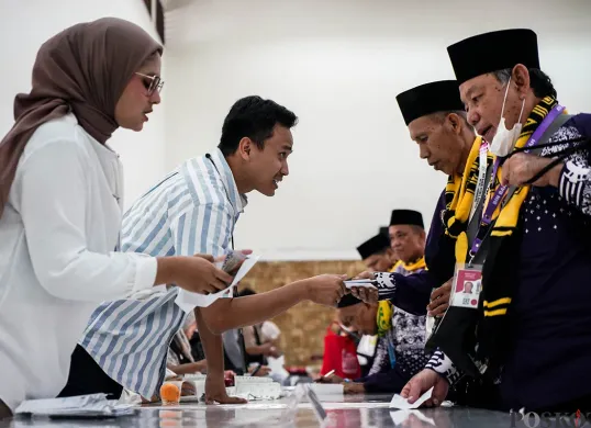 Pemberangkatan Jemaah Haji 2025 Kloter Pertama
